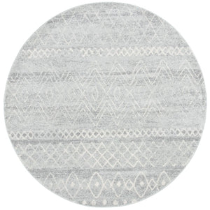 Madison 700 Madison 798 Bohemian Power Loomed 65% Polypropylene 21% Jute 7% Polyester 7% Cotton Rug Silver / Ivory