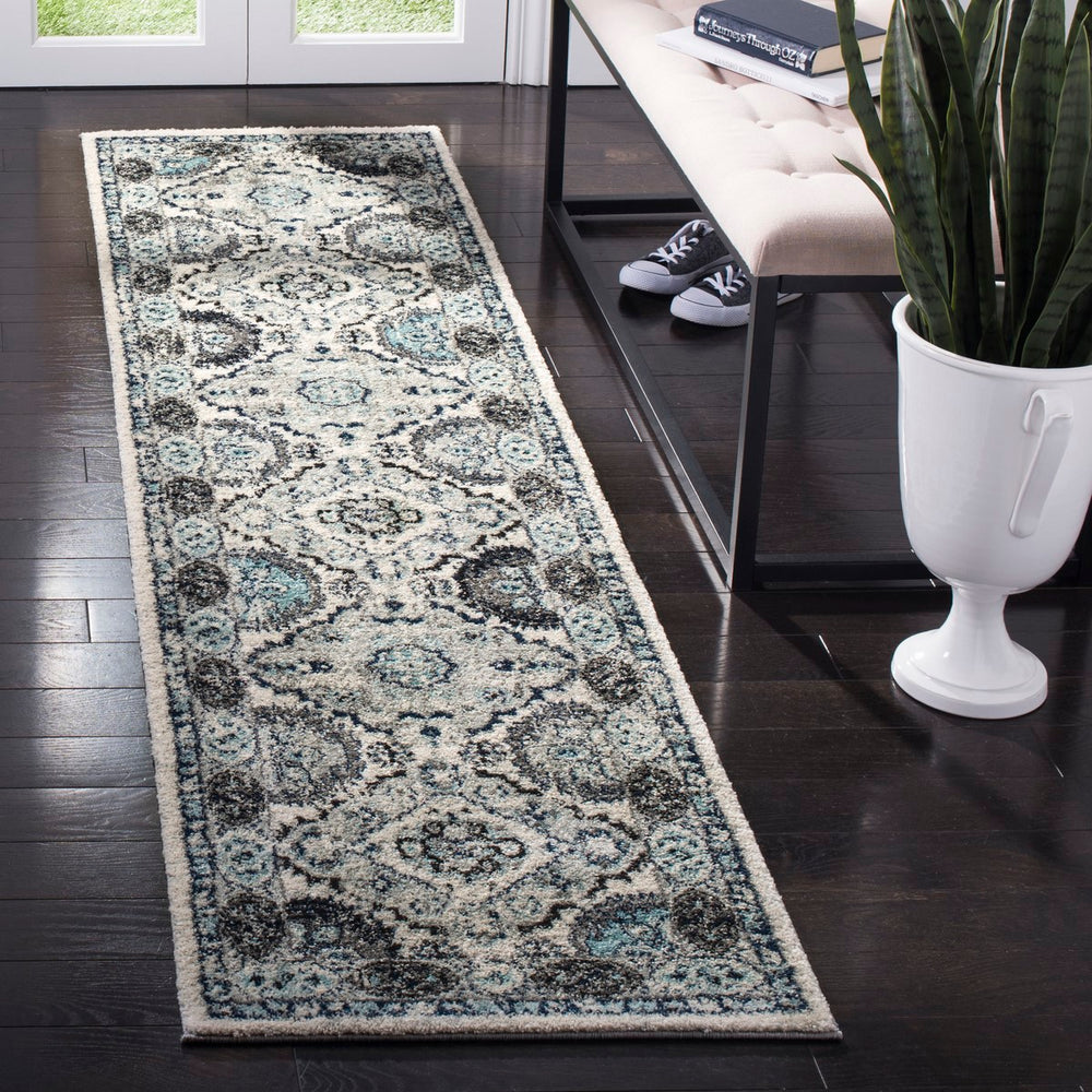 Safavieh Madison MAD925 Power Loomed Rug