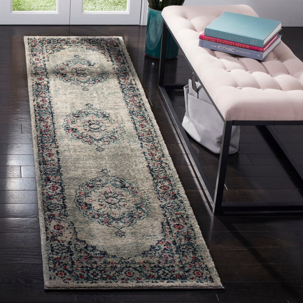 Safavieh Madison MAD931 Power Loomed Rug