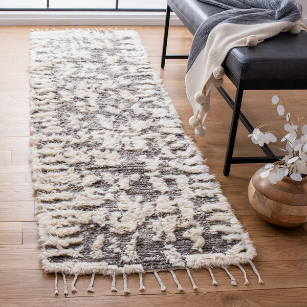 Safavieh Manhattan 469 With Tassel Hand Knotted 80% Wool and 20% Viscose Contemporary Rug MAN469F-6