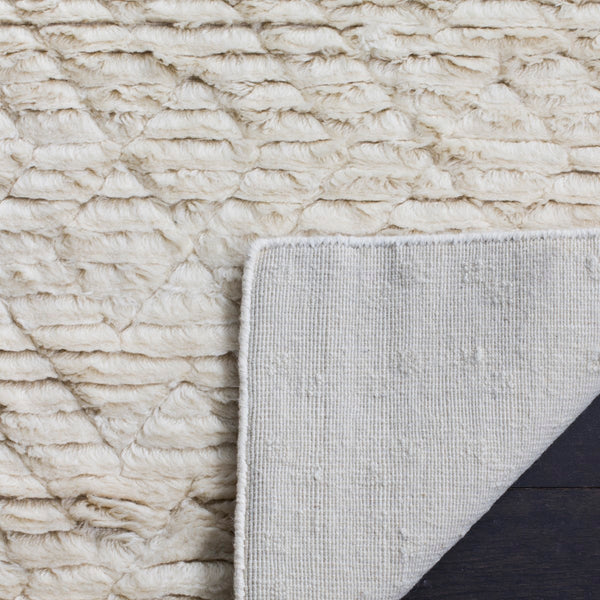 Safavieh Manhattan MAN911 Hand Tufted Rug