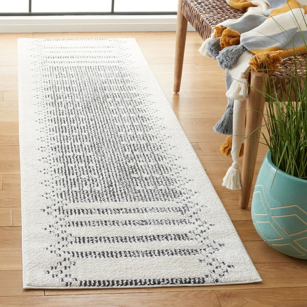 Safavieh Melody 106 Modern Power Loomed Rug Ivory / Black MEL106A-9