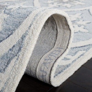 Safavieh Metro Hand Tufted Wool and Cotton with Latex Rug MET102M-8