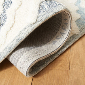 Safavieh Metro Hand Tufted Wool and Cotton with Latex Rug MET111A-8