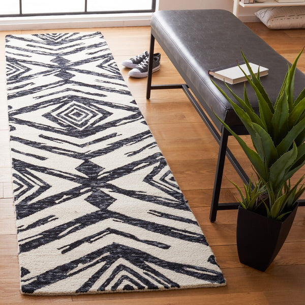 Safavieh Metro 402 Handtufted 100% Wool Rug Black / Ivory MET402Z-3