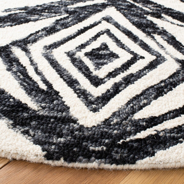 Safavieh Metro 402 Handtufted 100% Wool Rug Black / Ivory MET402Z-3