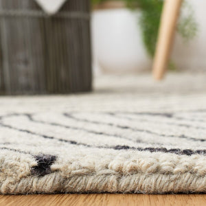 Safavieh Metro 451 Hand Tufted Wool and Cotton with Latex Contemporary Rug MET451Z-8