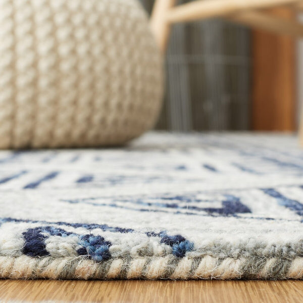 Safavieh Metro 452 Hand Tufted Wool and Cotton with Latex Contemporary Rug MET452M-8