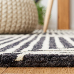 Safavieh Metro 454 Hand Tufted Wool and Cotton with Latex Contemporary Rug MET454Z-8