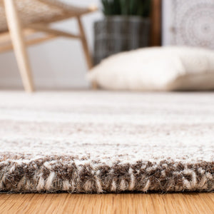 Safavieh Metro 505 Hand Tufted Wool and Cotton with Latex Rug MET505T-9