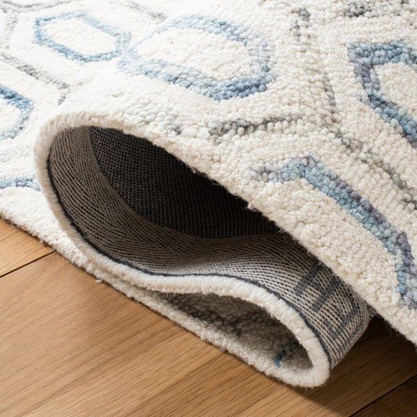 Safavieh Metro 704 Hand Tufted Wool and Cotton with Latex Contemporary Rug MET704A-8