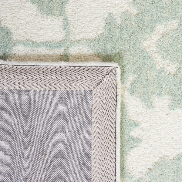 Safavieh Metro 707 Hand Tufted 80% Wool and 20% Cotton Rug MET707Y-8