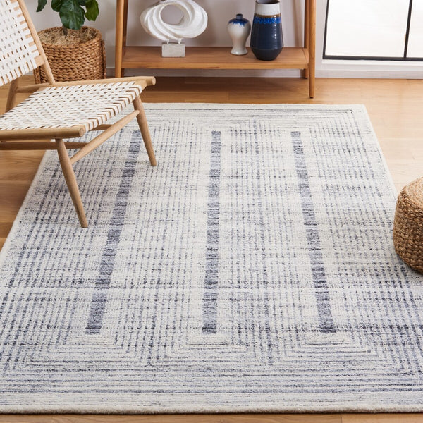 Metro Hand Tufted Pet Yarn and Wool Rug with Luxurious Texture for Elegant Home Decor Style
