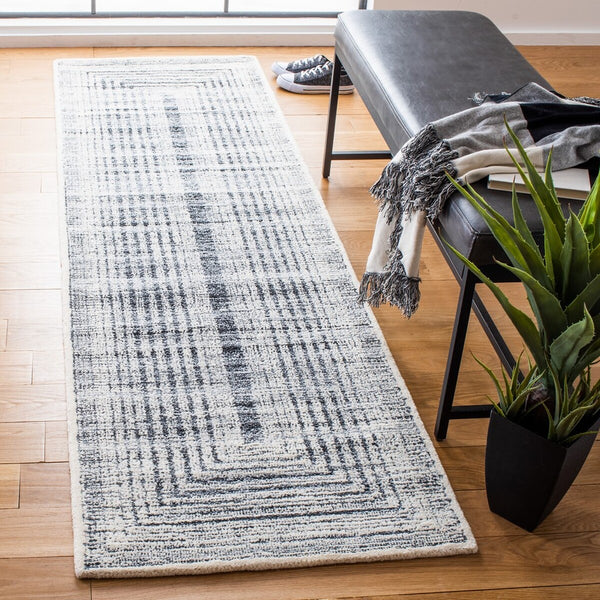 Metro Hand Tufted Pet Yarn and Wool Rug with Luxurious Texture for Elegant Home Decor Style