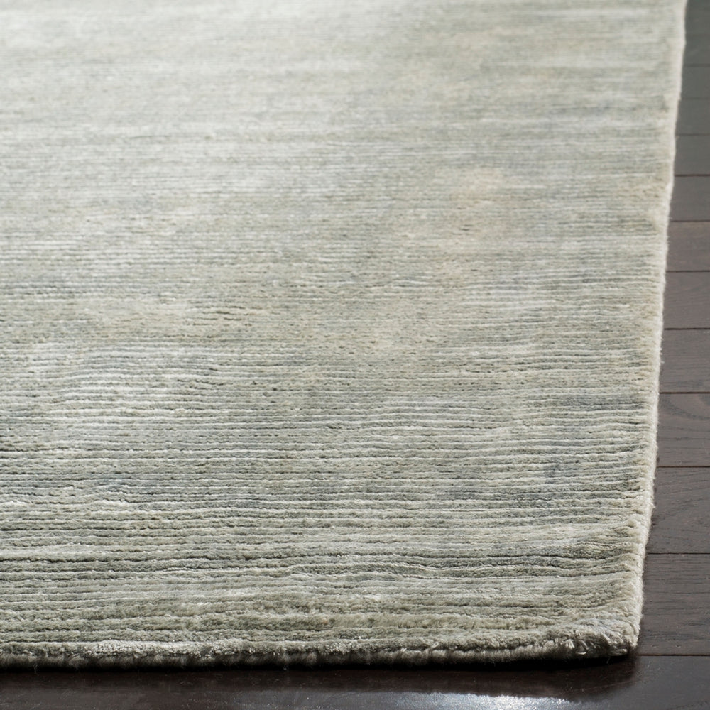 Safavieh Mirage MIR234 Hand Loomed Rug