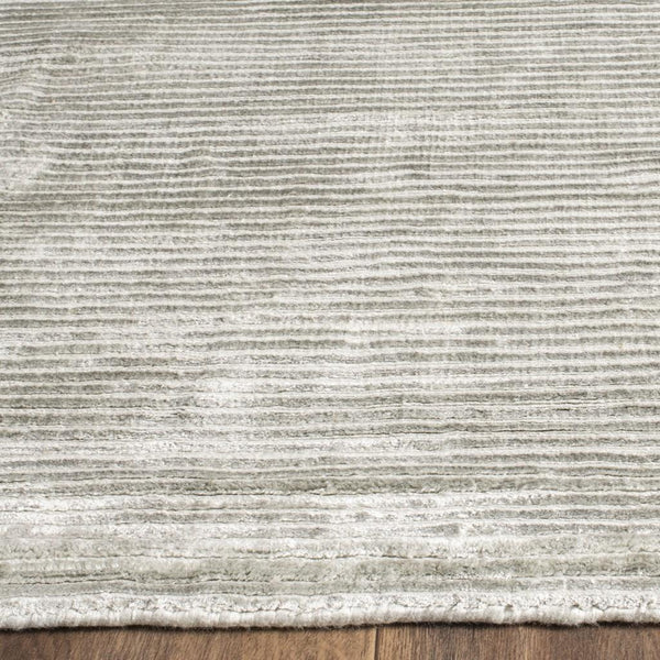 Safavieh Mirage MIR234 Hand Loomed Rug