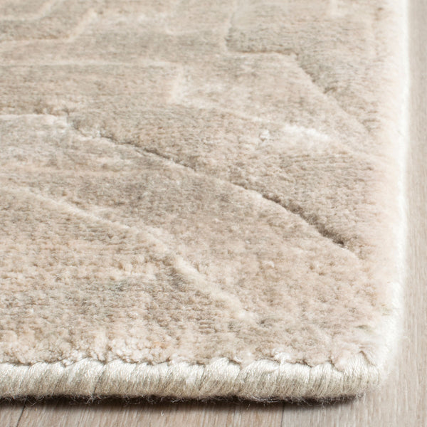 Safavieh Mirage MIR337 Hand Loomed Rug