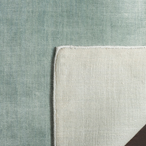 Safavieh Mirage MIR344 Hand Loomed Rug