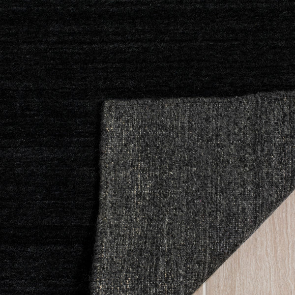 Safavieh Mirage MIR550 Hand Loomed Rug