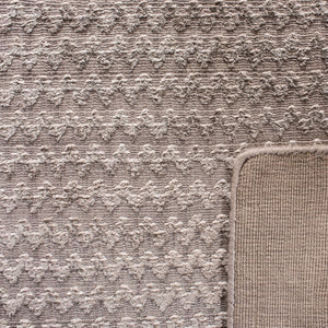 Safavieh Mirage Hand Loomed 80% Viscose and 20% Cotton Rug MIR636A