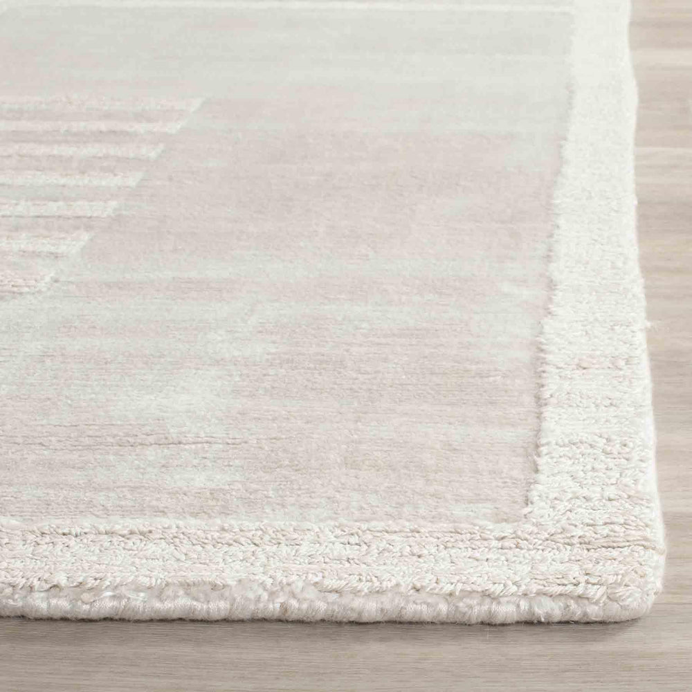 Safavieh Mirage MIR650 Hand Loomed Rug