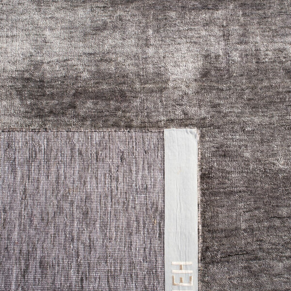 Safavieh Mirage 801 Hand Loomed 80% Art Silk and 20% Cotton Rug MIR801B-2SQ