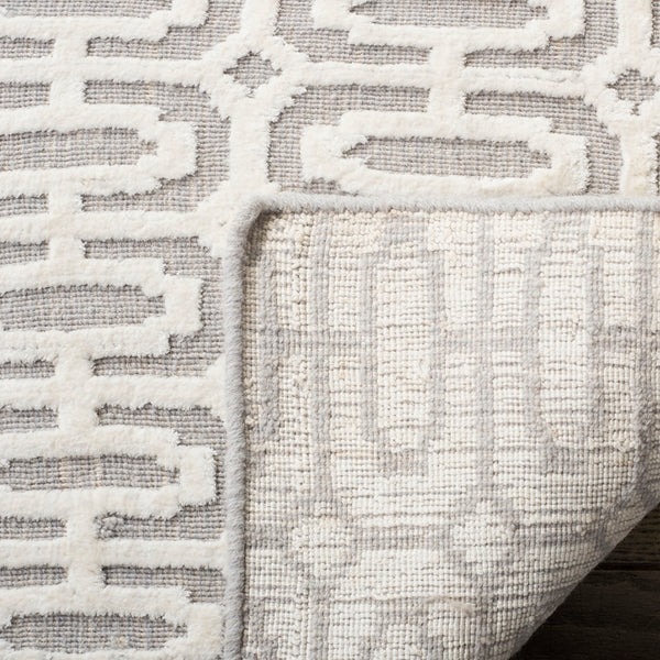 Safavieh Mirage MIR902 Hand Loomed Rug