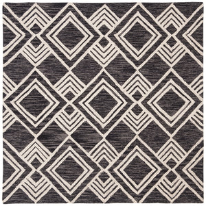Safavieh Micro Loop MLP154 Tufted Rug
