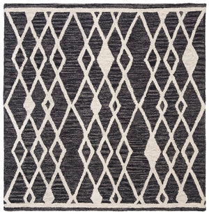 Safavieh Micro Loop MLP157 Tufted Rug