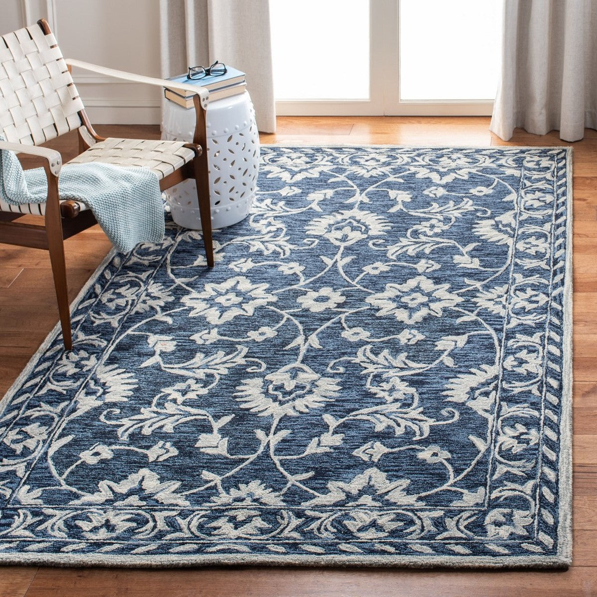 Loop Tufted Rug Micro-Loop Hand-Tufted Contemporary Area Rug in Luxurious Wool and Cot