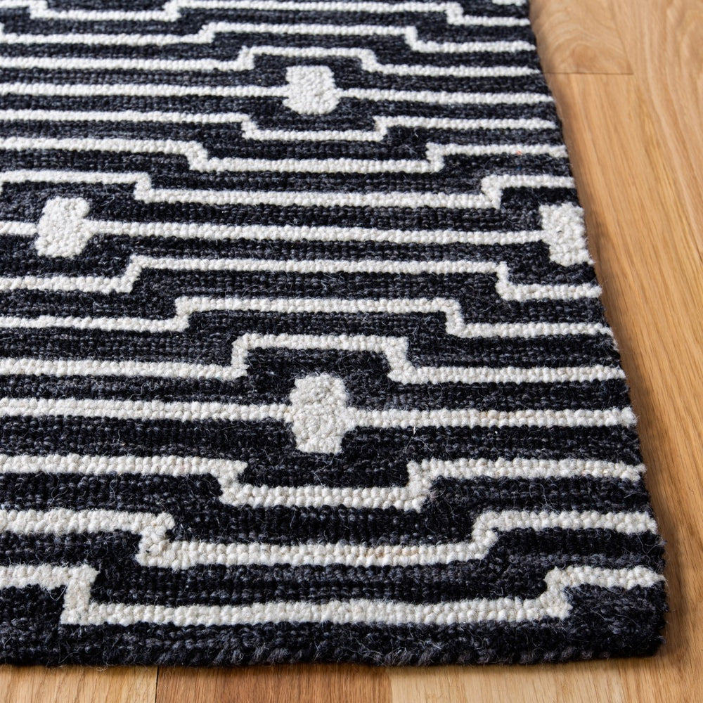 Safavieh Micro Loop MLP166 Hand Tufted Rug