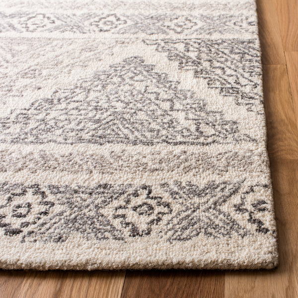 Safavieh Micro Loop MLP206 Hand Tufted Rug