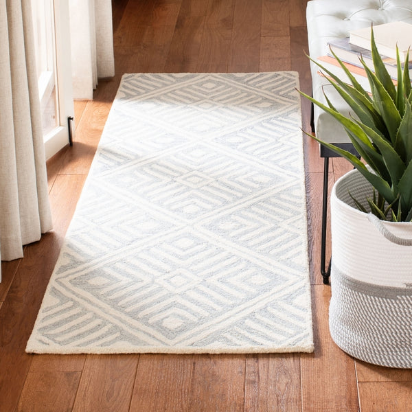 Safavieh Micro Loop MLP262 Hand Tufted Rug