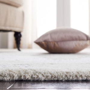 Safavieh Micro-Loop 275 Hand Tufted Pile Content: 100% Wool | Overcall Content: 80% Wool 20% Cotton Rug MLP275A-8