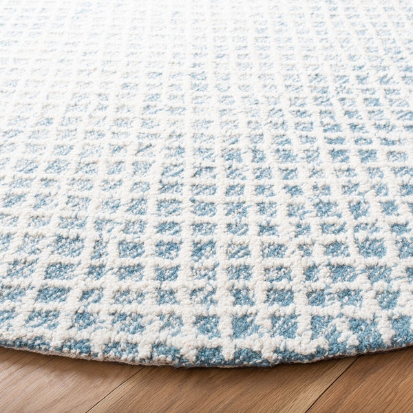 Safavieh Micro-Loop 353 Hand Tufted Wool and Cotton Rug MLP353M-8