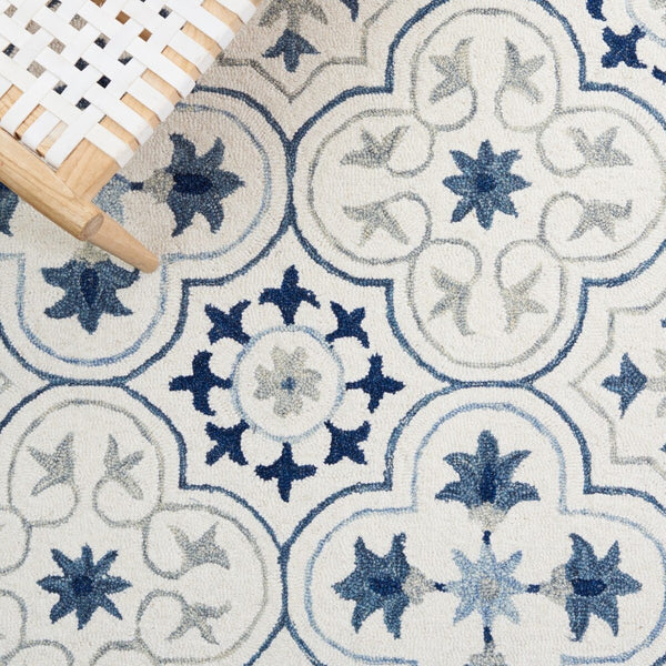 Safavieh Micro-Loop 381 Hand Tufted 80% Wool and 20% Cotton Rug MLP381W-8