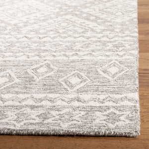 Safavieh Micro Loop MLP501 Hand Tufted Rug