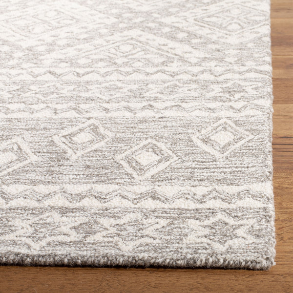 Safavieh Micro Loop MLP501 Hand Tufted Rug