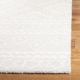 Safavieh Micro Loop MLP501 Hand Tufted Rug