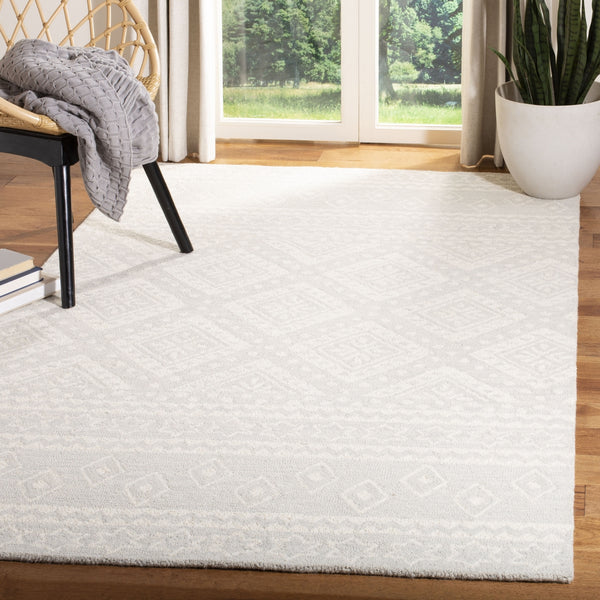 Safavieh Micro Loop MLP501 Hand Tufted Rug