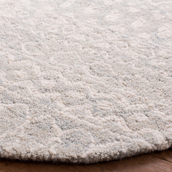 Safavieh Micro MLP502 Hand Tufted Rug