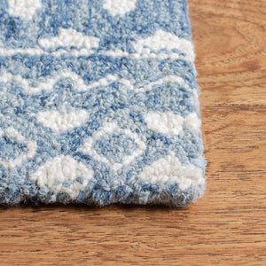 Safavieh Micro MLP502 Hand Tufted Rug