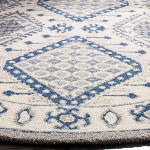 Safavieh Micro Loop MLP511 Hand Tufted Rug