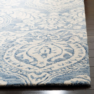 Safavieh Micro Loop MLP512 Hand Tufted Rug