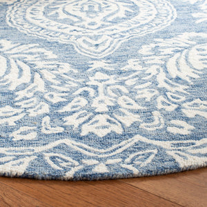 Safavieh Micro Loop MLP512 Hand Tufted Rug