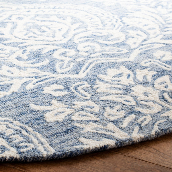 Safavieh Micro Loop MLP512 Hand Tufted Rug
