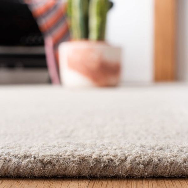 Micro-Loop 527  Hand Tufted 100% Wool Pile Rug Silver / Grey