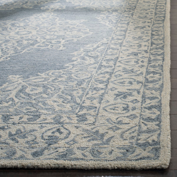 Safavieh Micro Loop MLP604 Hand Tufted Rug