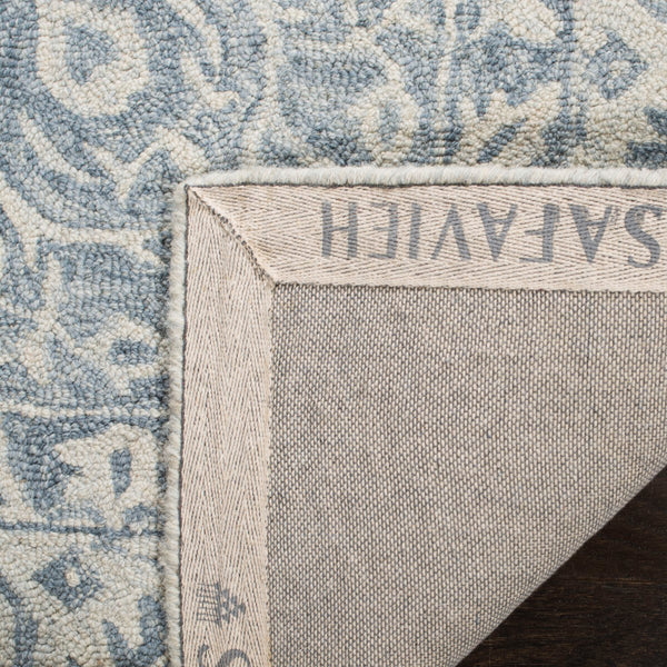 Safavieh Micro Loop MLP604 Hand Tufted Rug