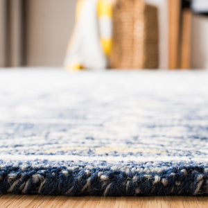 Safavieh Micro-Loop 619 Hand Tufted Wool and Cotton with Latex Contemporary Rug MLP619M-4